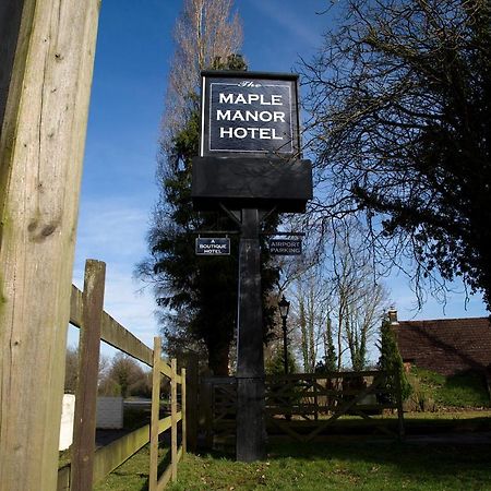 The Maple Manor Hotel Crawley  Zewnętrze zdjęcie